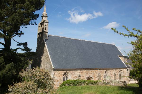 La chapelle de la Vierge couchée à 100 m