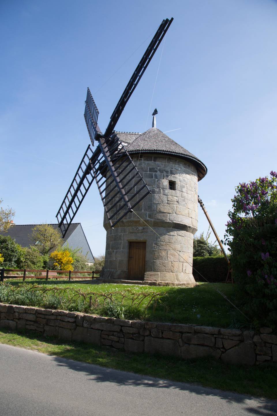 Moulin entièrement rénové à visiter à 800 m